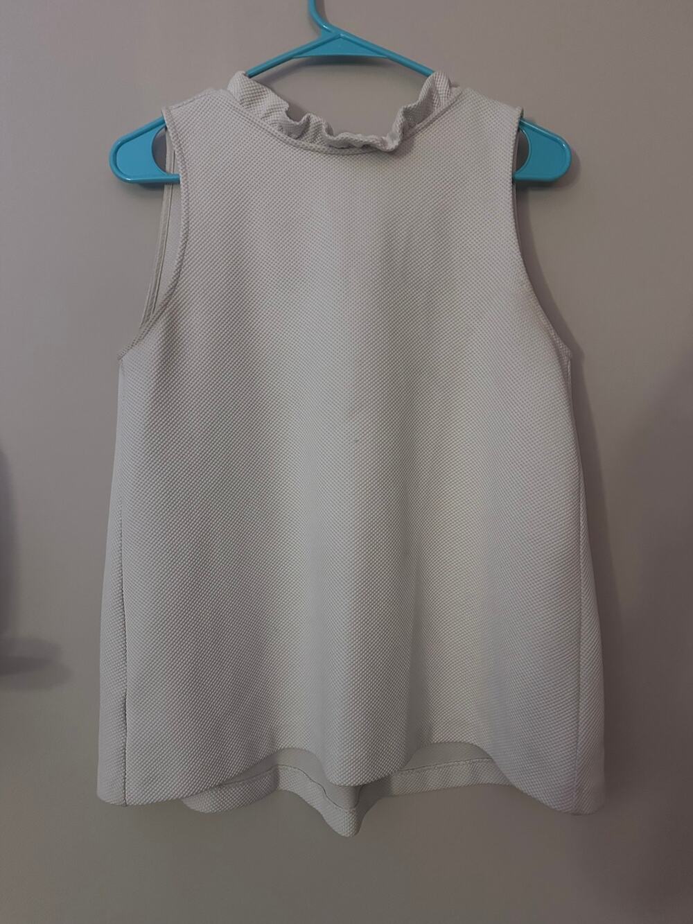 Ann Taylor White Swing Top